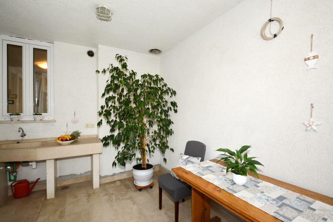 Apartman Vanja Omiš Kültér fotó